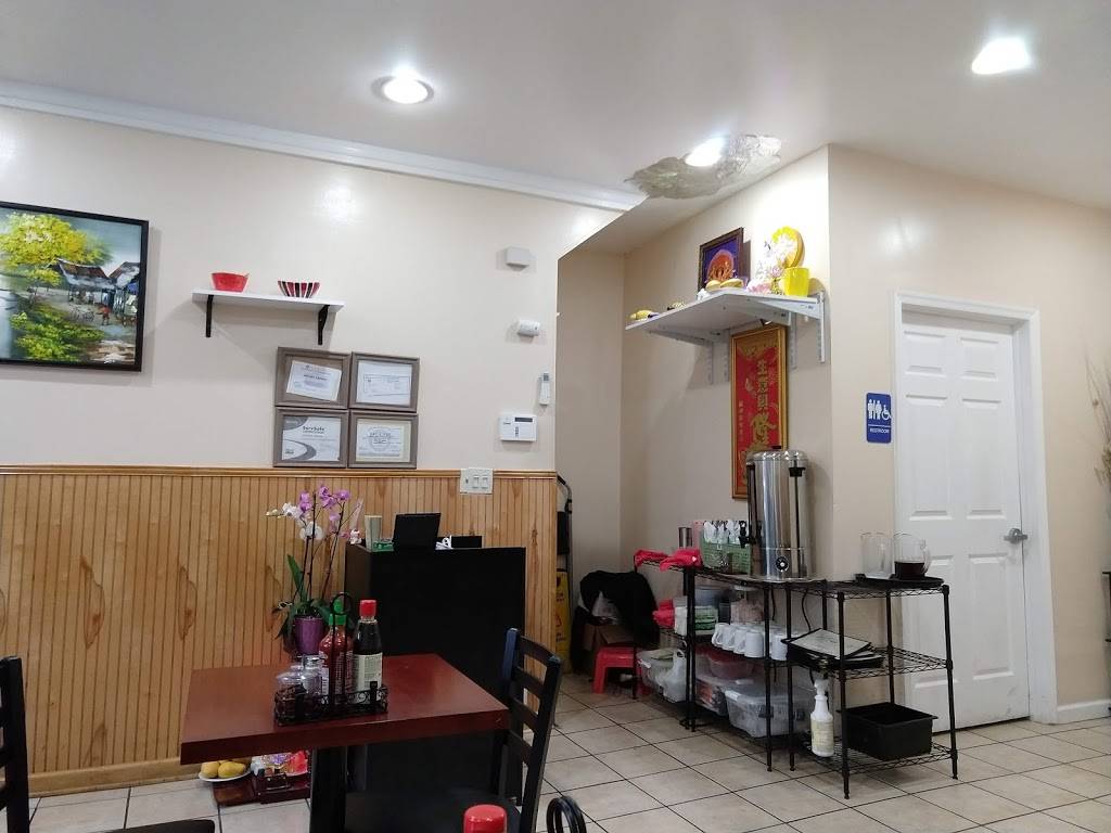 Pho Le | restaurant | 446 N 7th St, Allentown, PA 18102, USA | 4842218768 OR +1 484-221-8768