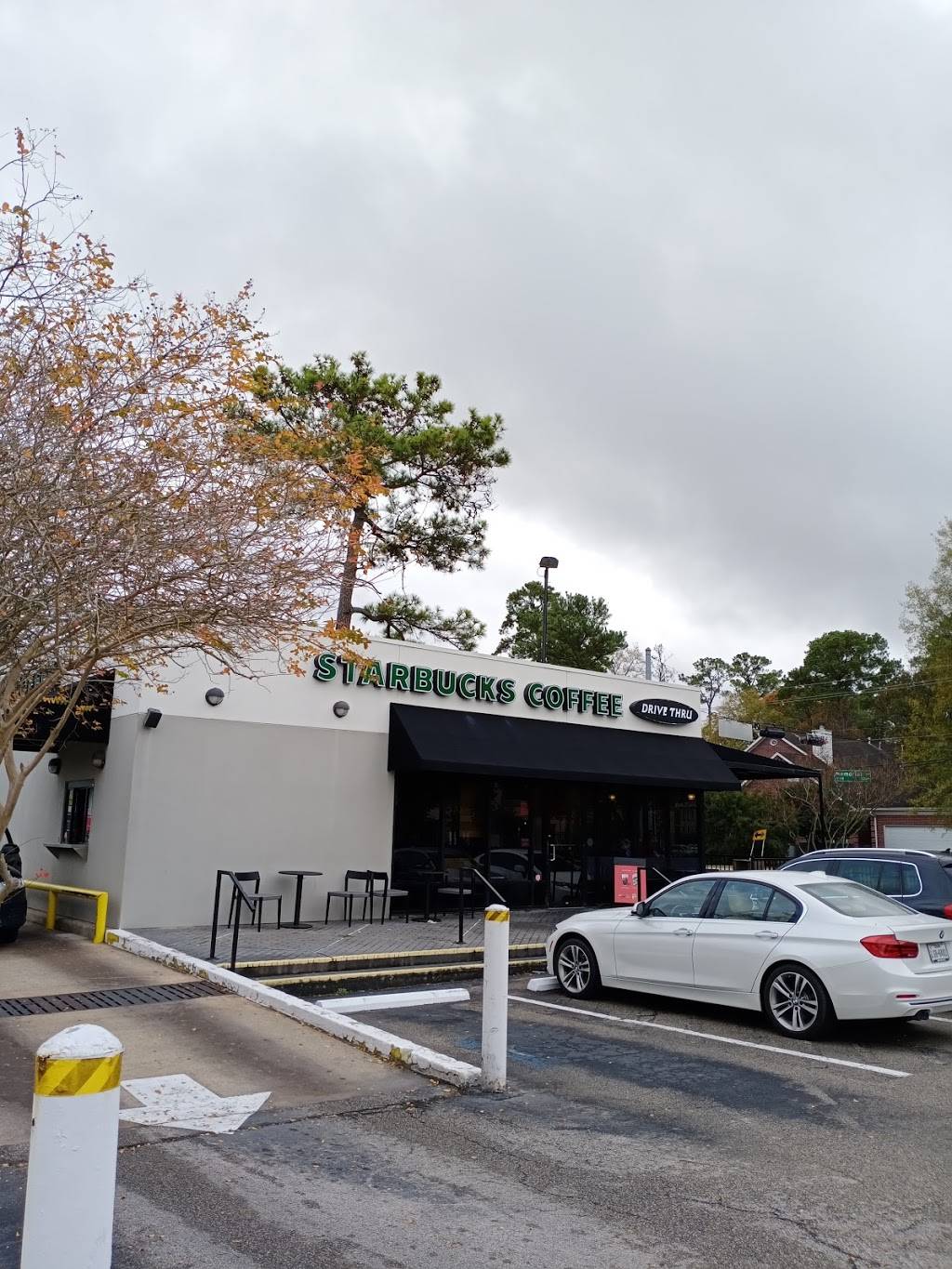 Starbucks | cafe | 12500 Memorial Dr, Houston, TX 77024, USA | 7136479824 OR +1 713-647-9824