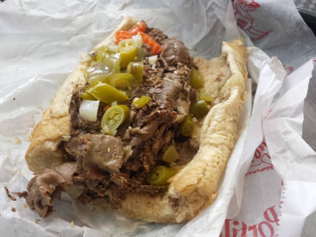 Portillos Hot Dogs | meal takeaway | 155 S, IL-83, Elmhurst, IL 60126, USA | 6305308451 OR +1 630-530-8451