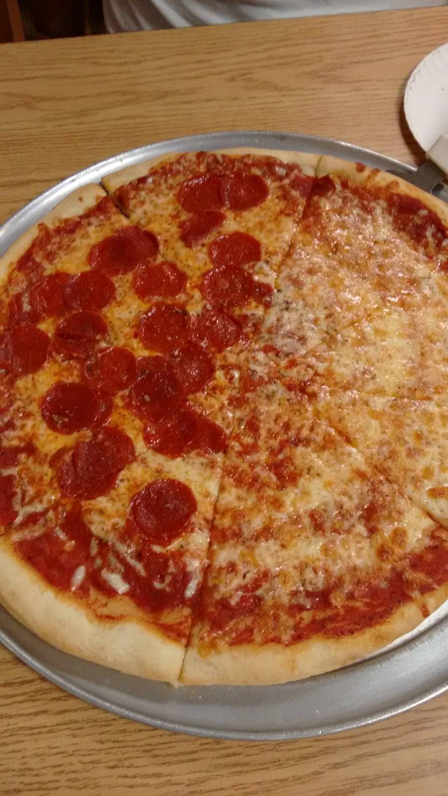 Bobbys Pizza | restaurant | 6514 NW Selvitz Rd, Port St. Lucie, FL 34983, USA | 7728719888 OR +1 772-871-9888