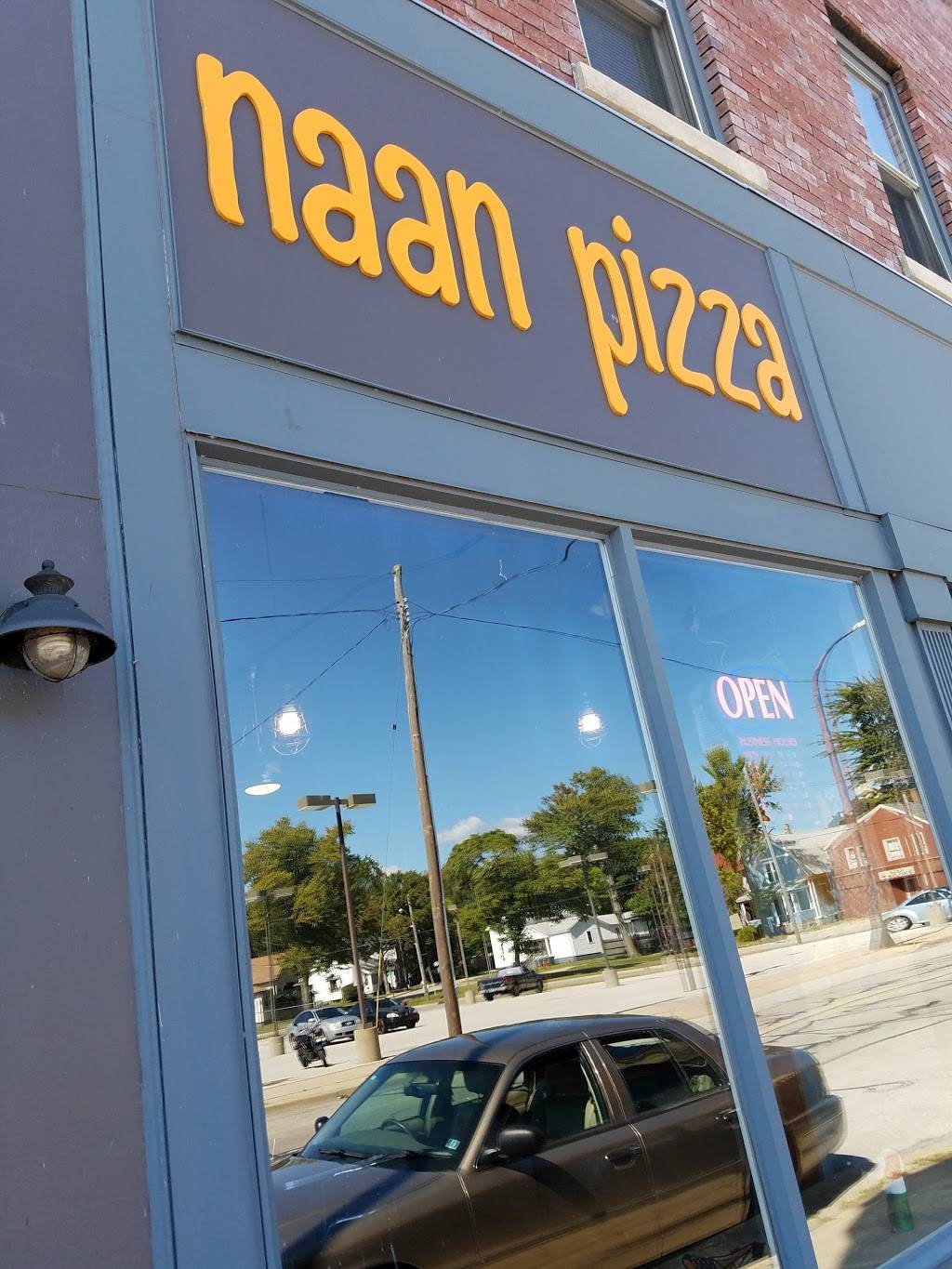 Naan Pizza | restaurant | 1133 3rd St, Muskegon, MI 49441, USA | 2315719777 OR +1 231-571-9777