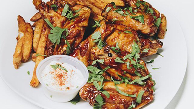 Deg Deg Grill 24 Mall | restaurant | 912 E 24th St, Minneapolis, MN 55404, USA | 6122597933 OR +1 612-259-7933