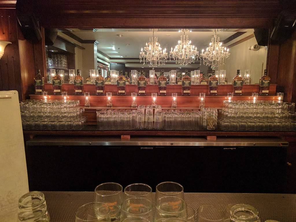 Basement Tavern | restaurant | 2640 Main St, Santa Monica, CA 90405, USA | 3103962469 OR +1 310-396-2469