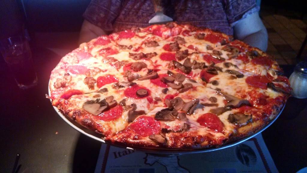 Angelinas Pizza House | restaurant | 1548 Home Ave, Akron, OH 44310, USA | 3306338642 OR +1 330-633-8642