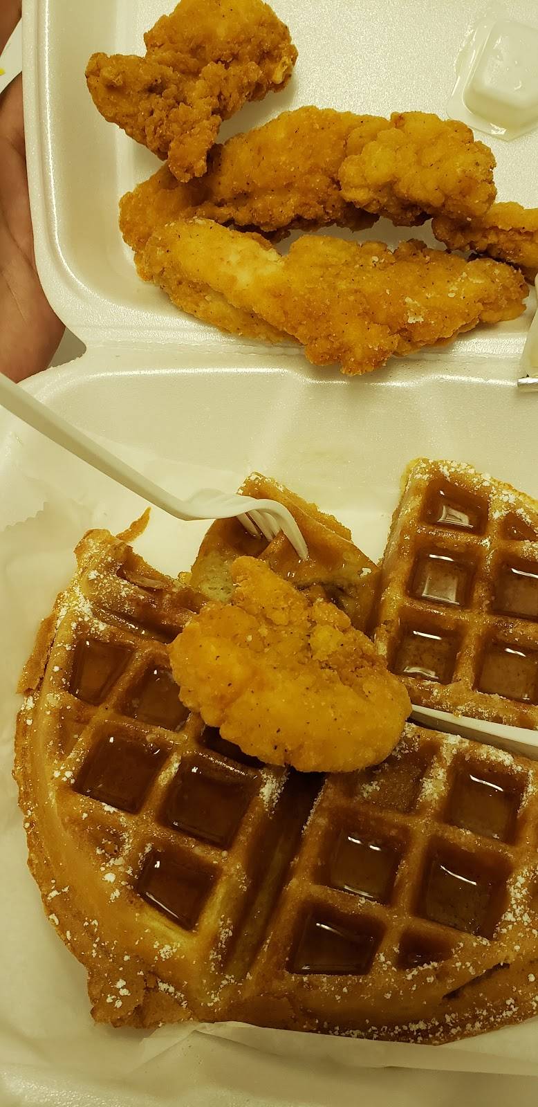 United Fried Chicken | restaurant | 1339 W Olney Ave, Philadelphia, PA 19141, USA | 2154243224 OR +1 215-424-3224