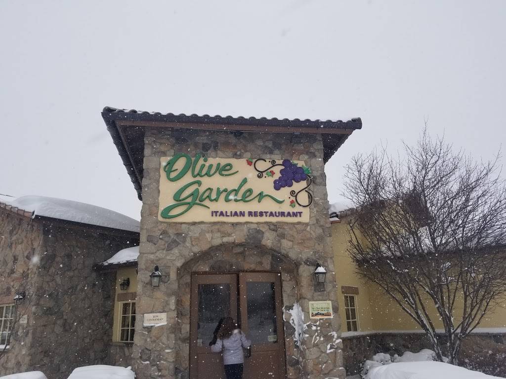 Olive Garden Italian Restaurant | meal takeaway | 215 S Weber Rd, Bolingbrook, IL 60490, USA | 6307595191 OR +1 630-759-5191