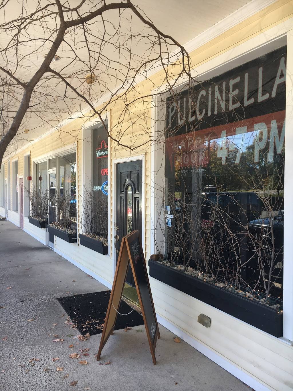 Pulcinella Wood-Fired Pizza | restaurant | 640 Federal Rd, Brookfield, CT 06804, USA | 2037400055 OR +1 203-740-0055