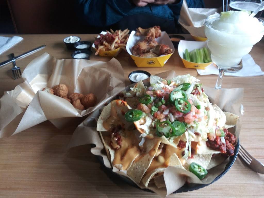 Buffalo Wild Wings | meal takeaway | 430 Sam Ridley Pkwy W, Smyrna, TN 37167, USA | 6154590070 OR +1 615-459-0070