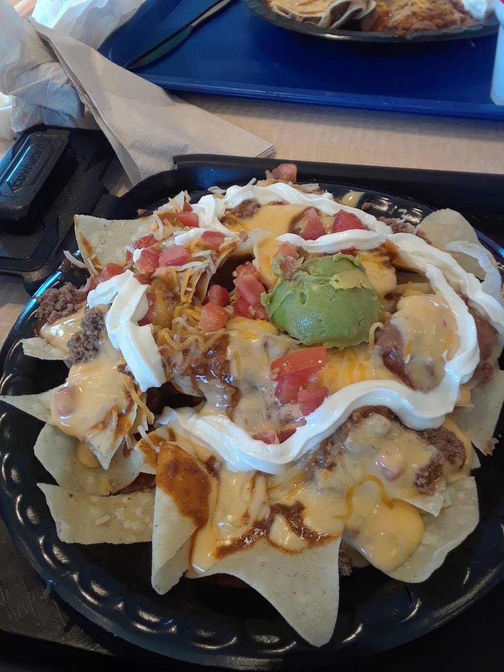 Taco Bueno | restaurant | 445 N Clark Rd, Cedar Hill, TX 75104, USA | 4692725410 OR +1 469-272-5410