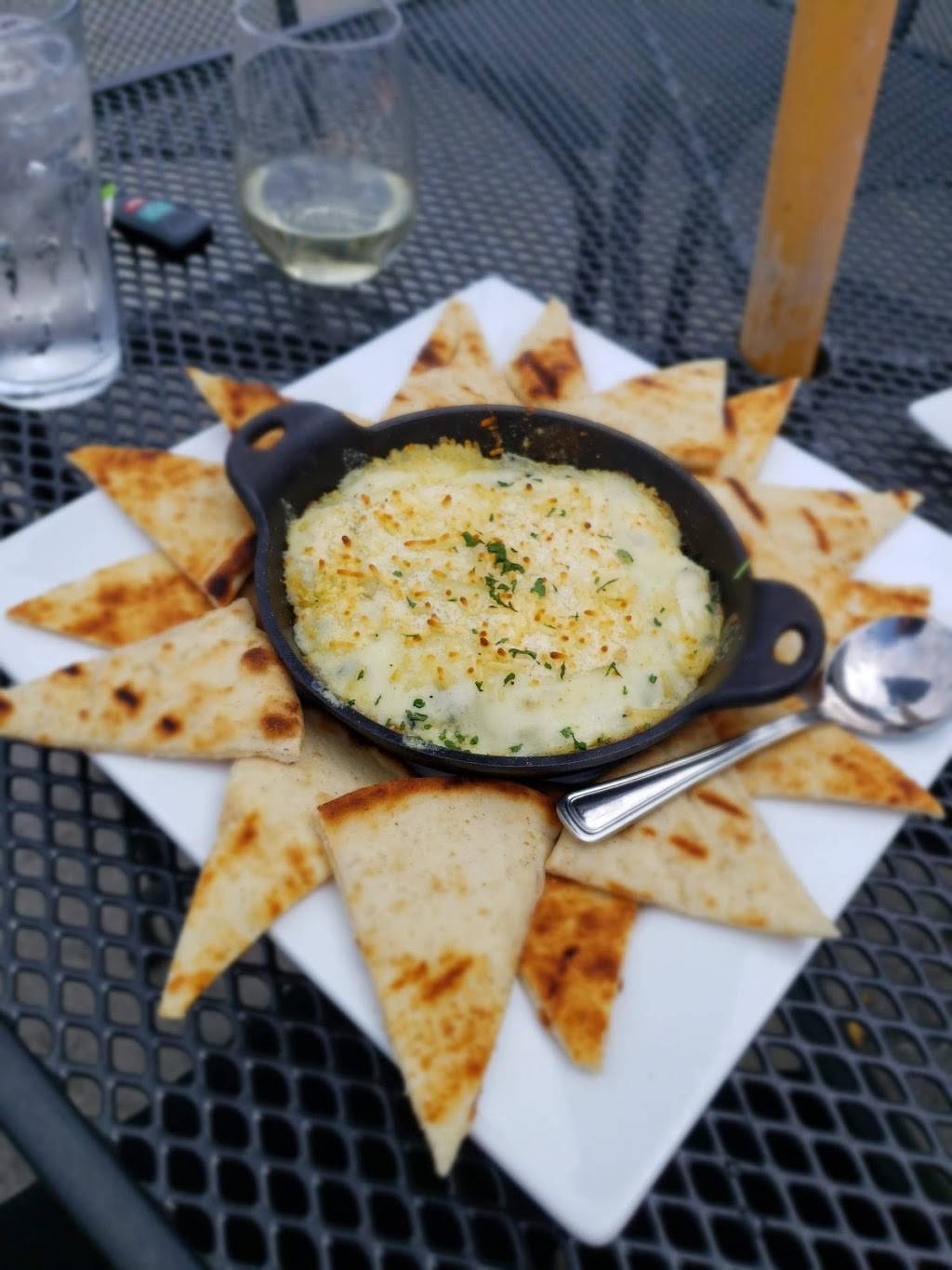 Shipyard Brew Pub Eliot | restaurant | 28 Levesque Dr, Eliot, ME 03903, USA | 2076862026 OR +1 207-686-2026