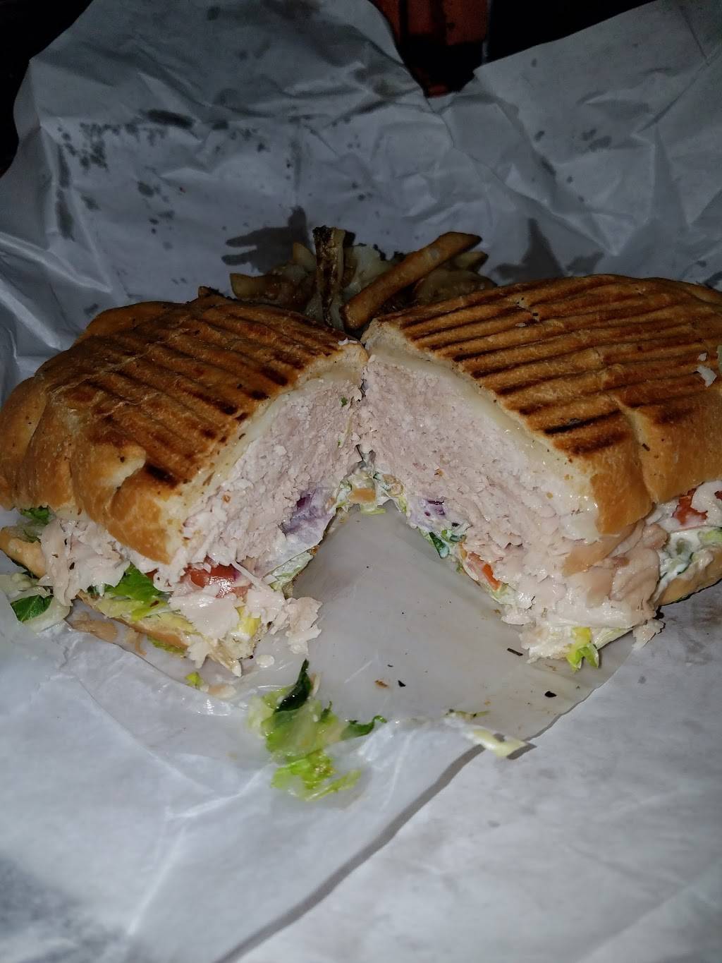 Damenzos Pizza | restaurant | 11226 S Halsted St, Chicago, IL 60628, USA | 7736608851 OR +1 773-660-8851