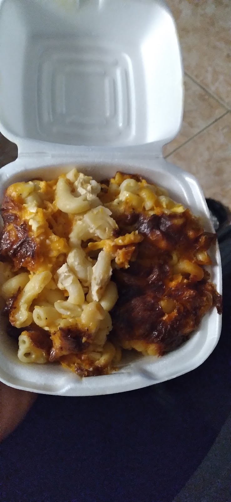 Strictly Wings | restaurant | 18318 NW 7th Ave, Miami, FL 33169, USA | 3056273706 OR +1 305-627-3706