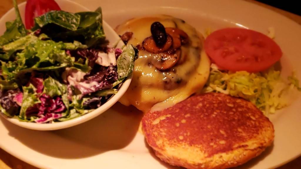 The Cheesecake Factory | restaurant | 24250 Town Center Dr #110, Valencia, CA 91355, USA | 6612861232 OR +1 661-286-1232