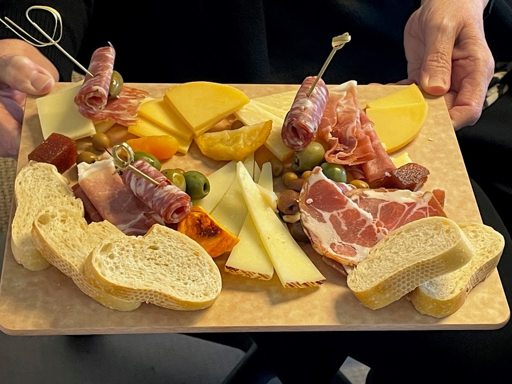 Fathoms Restaurant | restaurant | 4009 SE Hwy 101, Lincoln City, OR 97367, USA | 5419941601 OR +1 541-994-1601