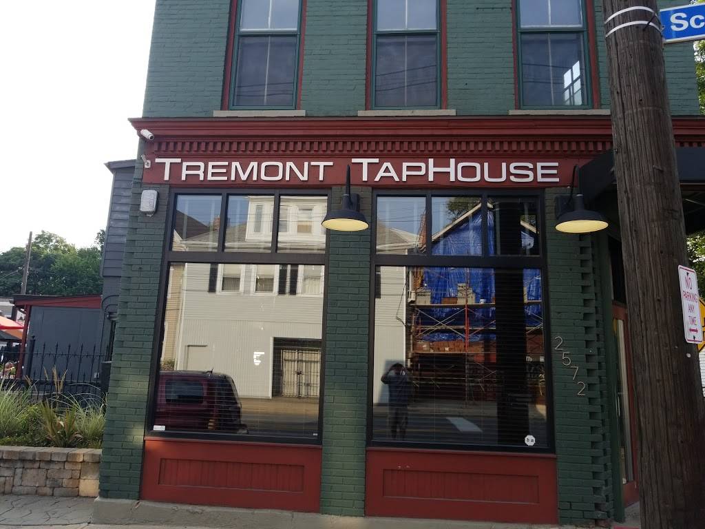 Tremont Taphouse | restaurant | 2572 Scranton Rd, Cleveland, OH 44113, USA | 2162984451 OR +1 216-298-4451