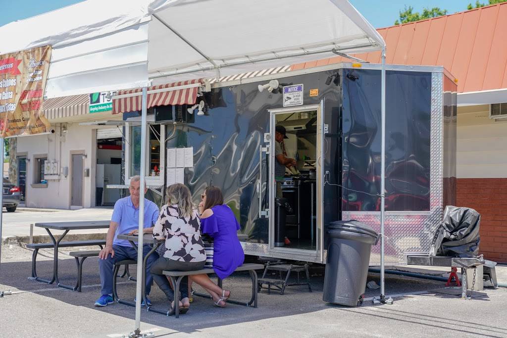 Tamalazo Cubano | restaurant | 3907 W South Ave, Tampa, FL 33614, USA | 8134987495 OR +1 813-498-7495