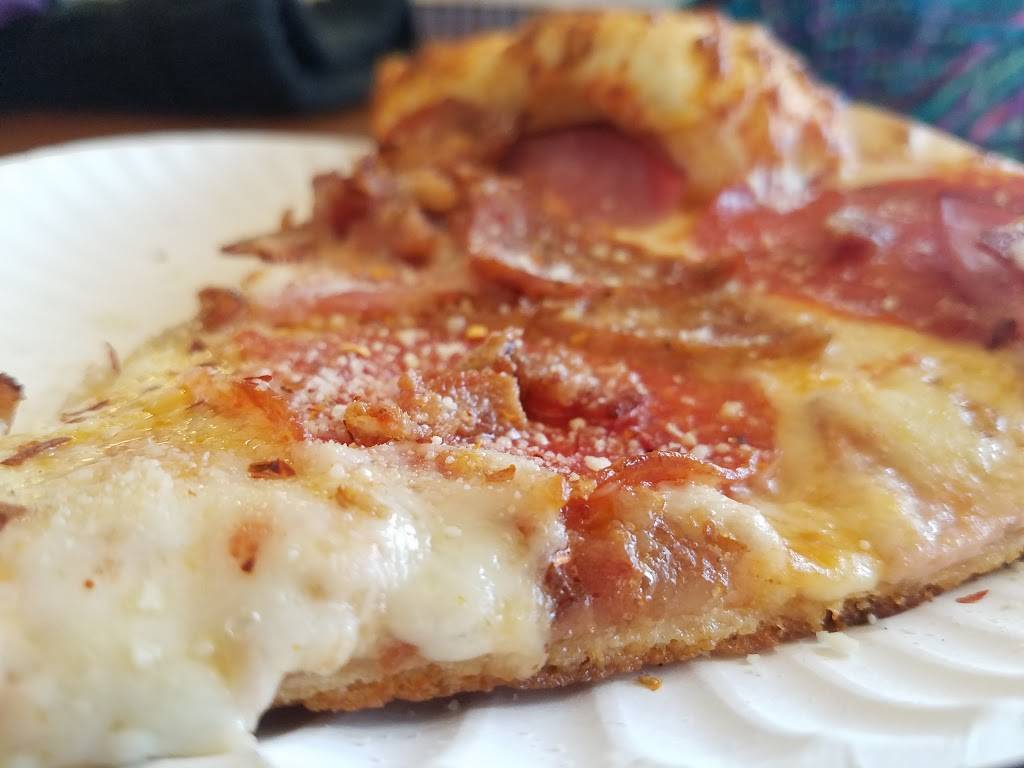 Gustinos Lakeside Pizzeria | restaurant | Ten Mile Cir, Copper Mountain, CO 80443, USA | 9709683222 OR +1 970-968-3222