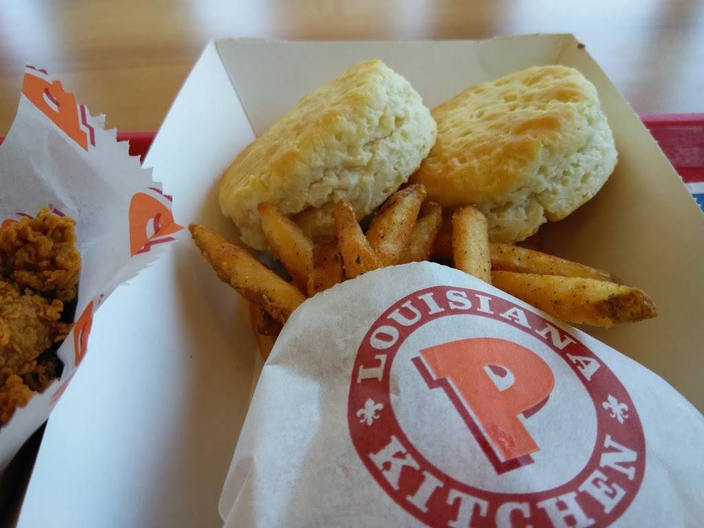 Popeyes Louisiana Kitchen | restaurant | 13746 Van Nuys Blvd, Pacoima, CA 91331, USA | 8188901888 OR +1 818-890-1888