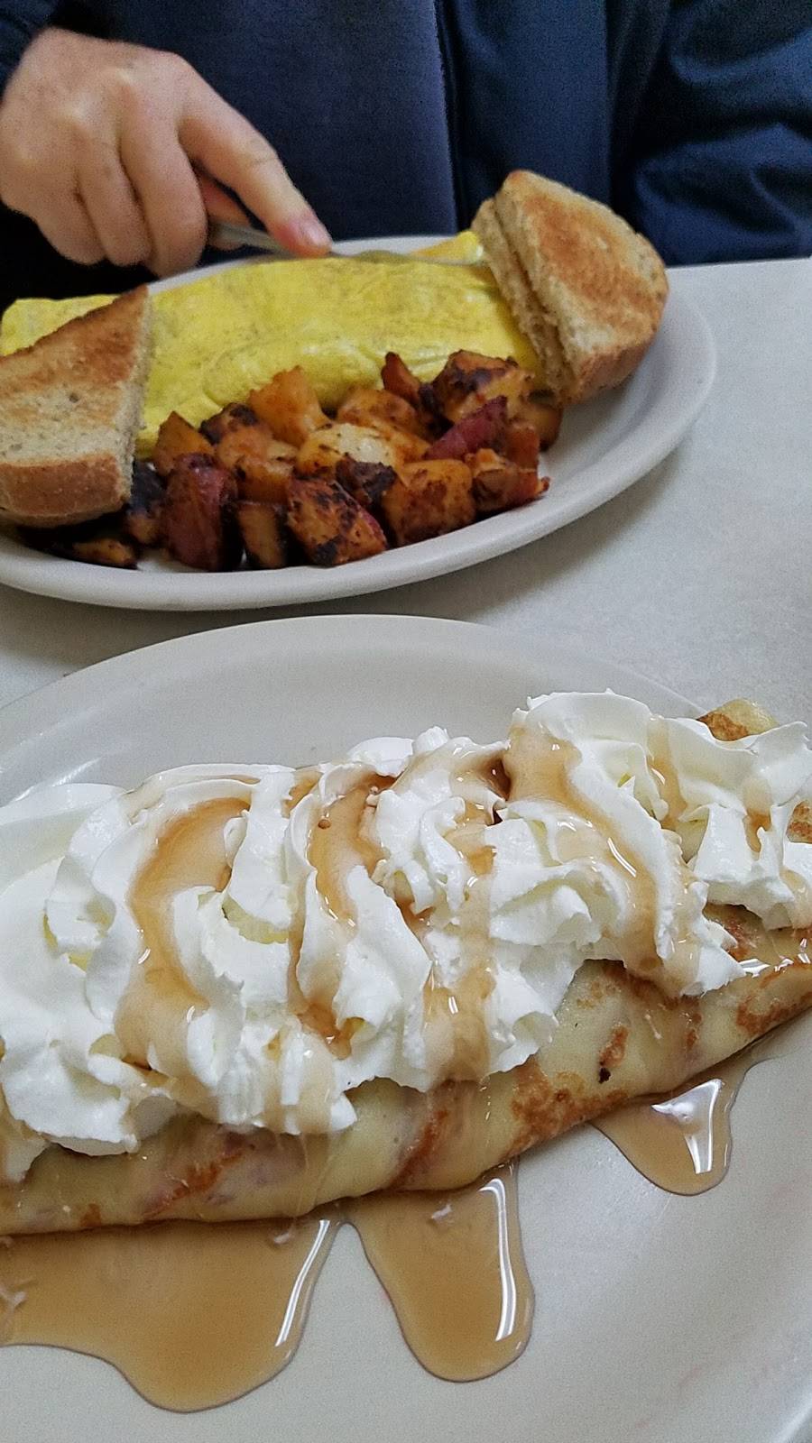 Sunshine Cafe | restaurant | 12 Harding St, Lakeville, MA 02347, USA | 5089469160 OR +1 508-946-9160