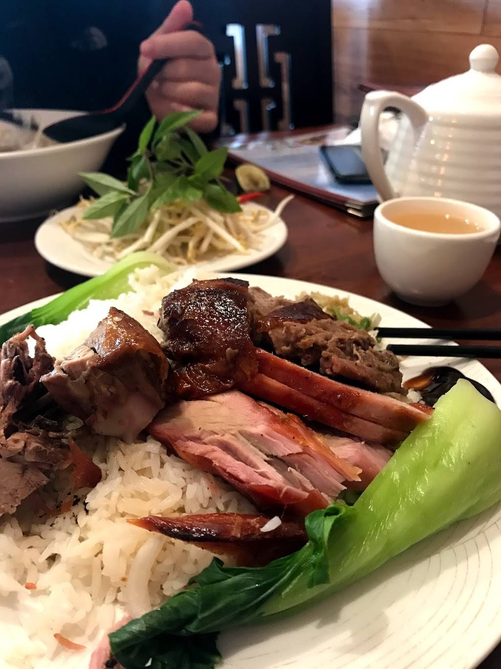 Le Cristal Chinois | restaurant | 12230-32 Boulevard Laurentien, Montréal, QC H4K 1M9, Canada | 5143323888 OR +1 514-332-3888