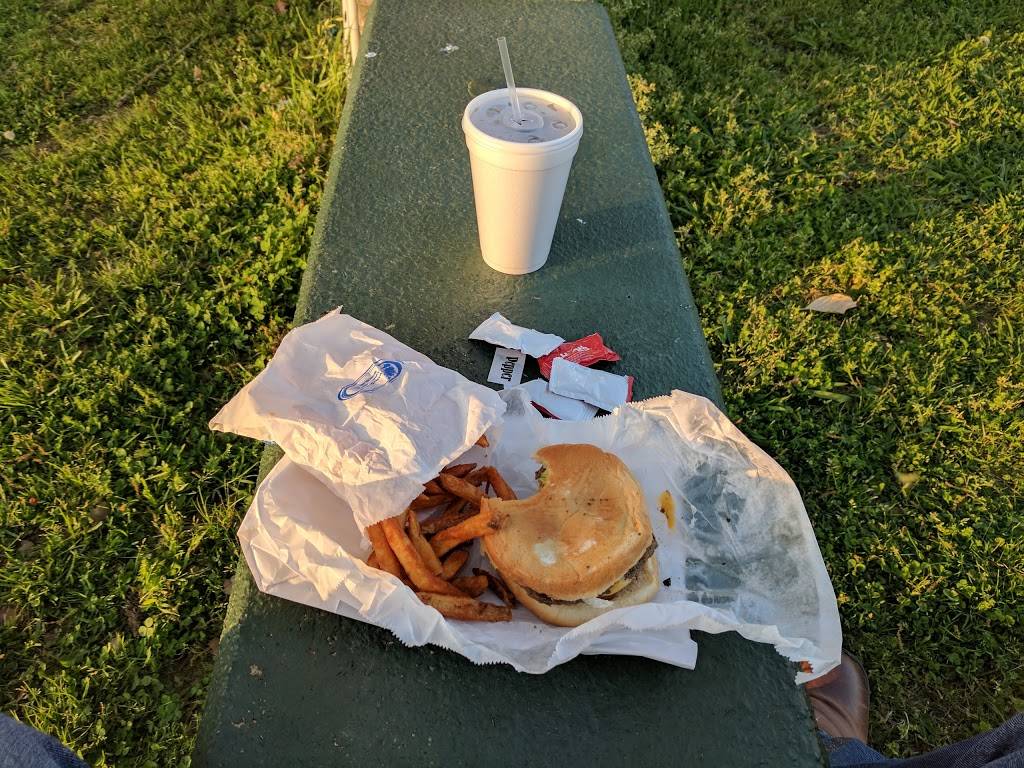 Burger Shack | restaurant | Summerville, GA 30747, USA | 7068575128 OR +1 706-857-5128