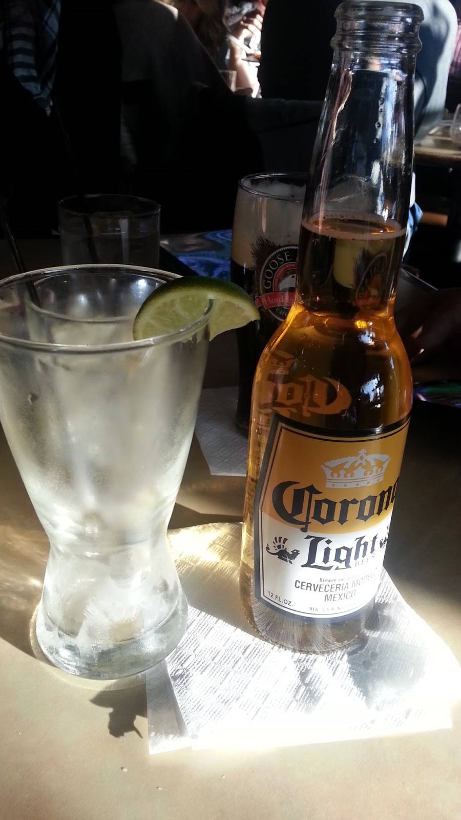 Foxs Orland Park | restaurant | 9655 W 143rd St, Orland Park, IL 60462, USA | 7083492111 OR +1 708-349-2111