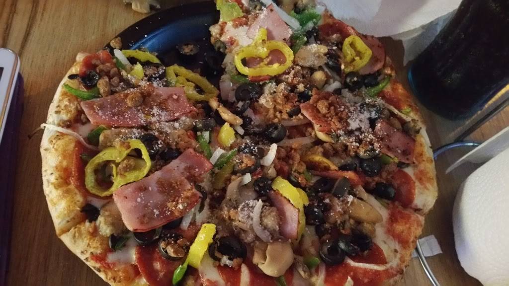 Woodys Pizza | restaurant | 1477 Dover Rd, Clarksville, TN 37042, USA | 9315520505 OR +1 931-552-0505