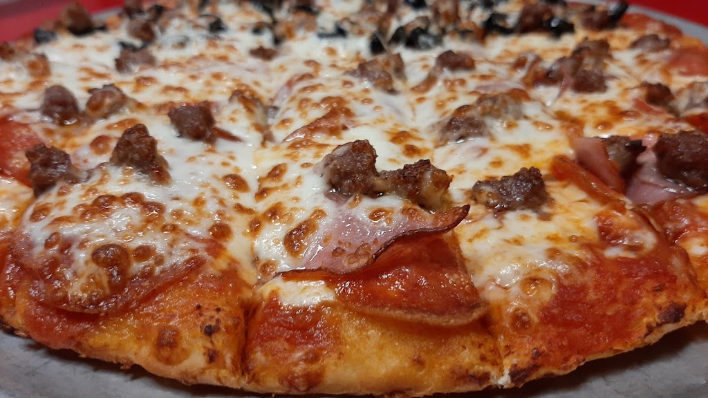 Johnnys Pizza House | meal delivery | 912 Unity Rd., Units: G&H, Crossett, AR 71635, USA | 8703042000 OR +1 870-304-2000