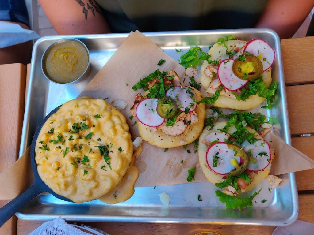 Petes Patio | restaurant | Atrium at 1600, International Mall, Las Cruces, NM 88003, USA | 5756464801 OR +1 575-646-4801