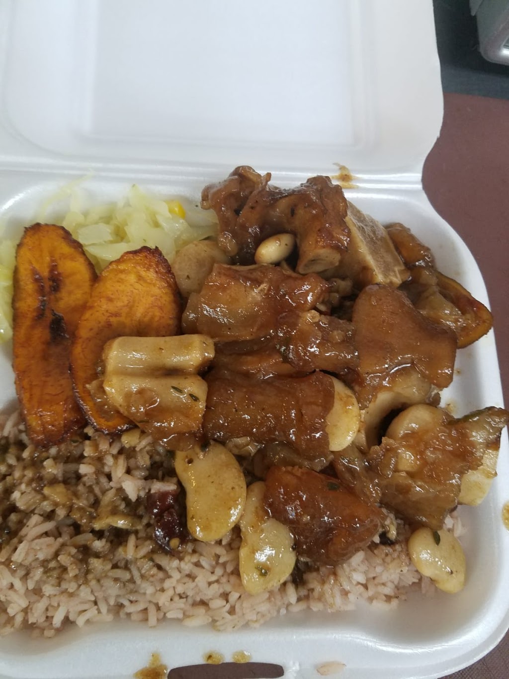 Gar and Mar Jamaican American Cuisine | restaurant | 10 Seminary St, Berea, OH 44017, USA | 4404039252 OR +1 440-403-9252