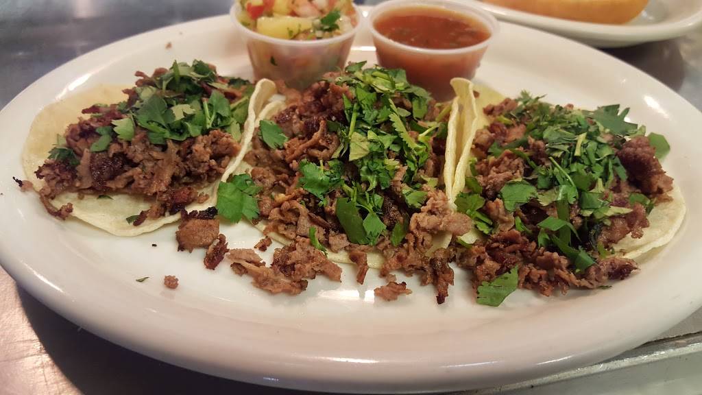 The Dam Grille | restaurant | 8000 E Quincy Ave #1500, Denver, CO 80237, USA | 3037790805 OR +1 303-779-0805