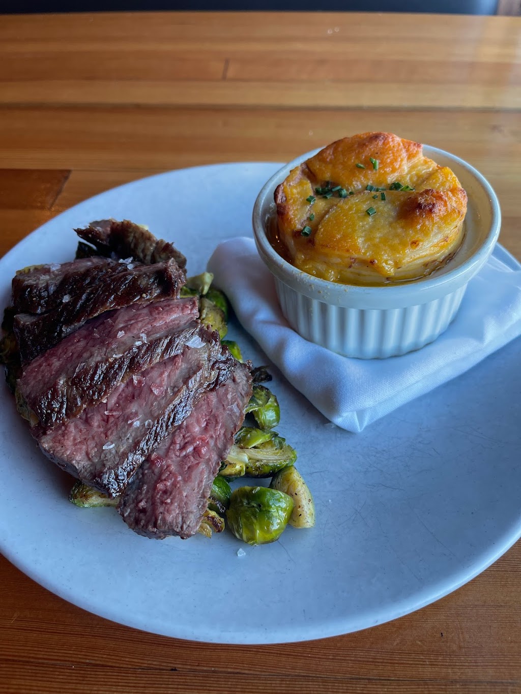 Lake Effect Restaurant & Bar | restaurant | 7055 Rice Lake Rd, Duluth, MN 55803, USA | 2185914013 OR +1 218-591-4013