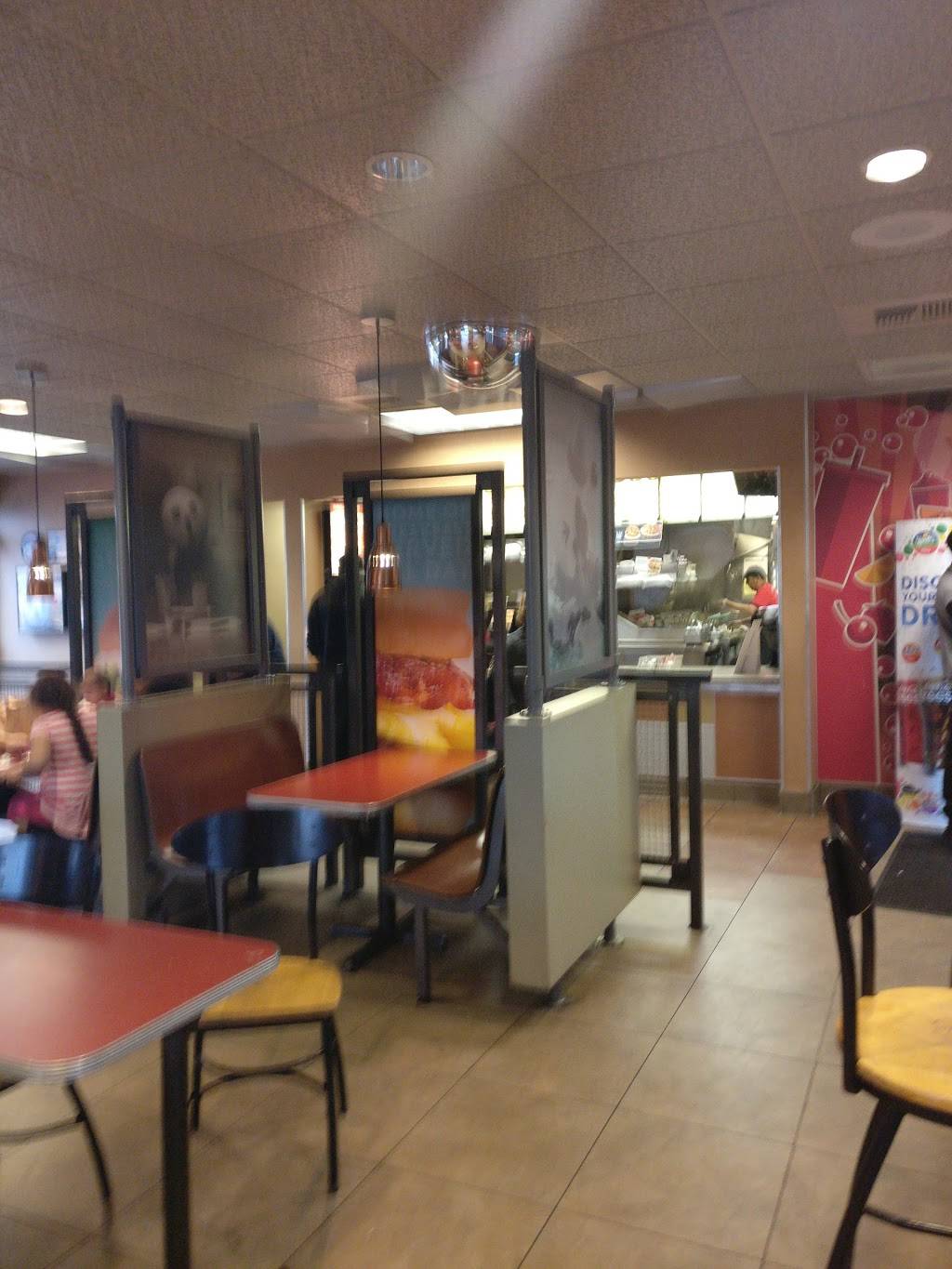 Jack in the Box | restaurant | 6800 De Soto Ave, Canoga Park, CA 91303, USA | 8183139459 OR +1 818-313-9459