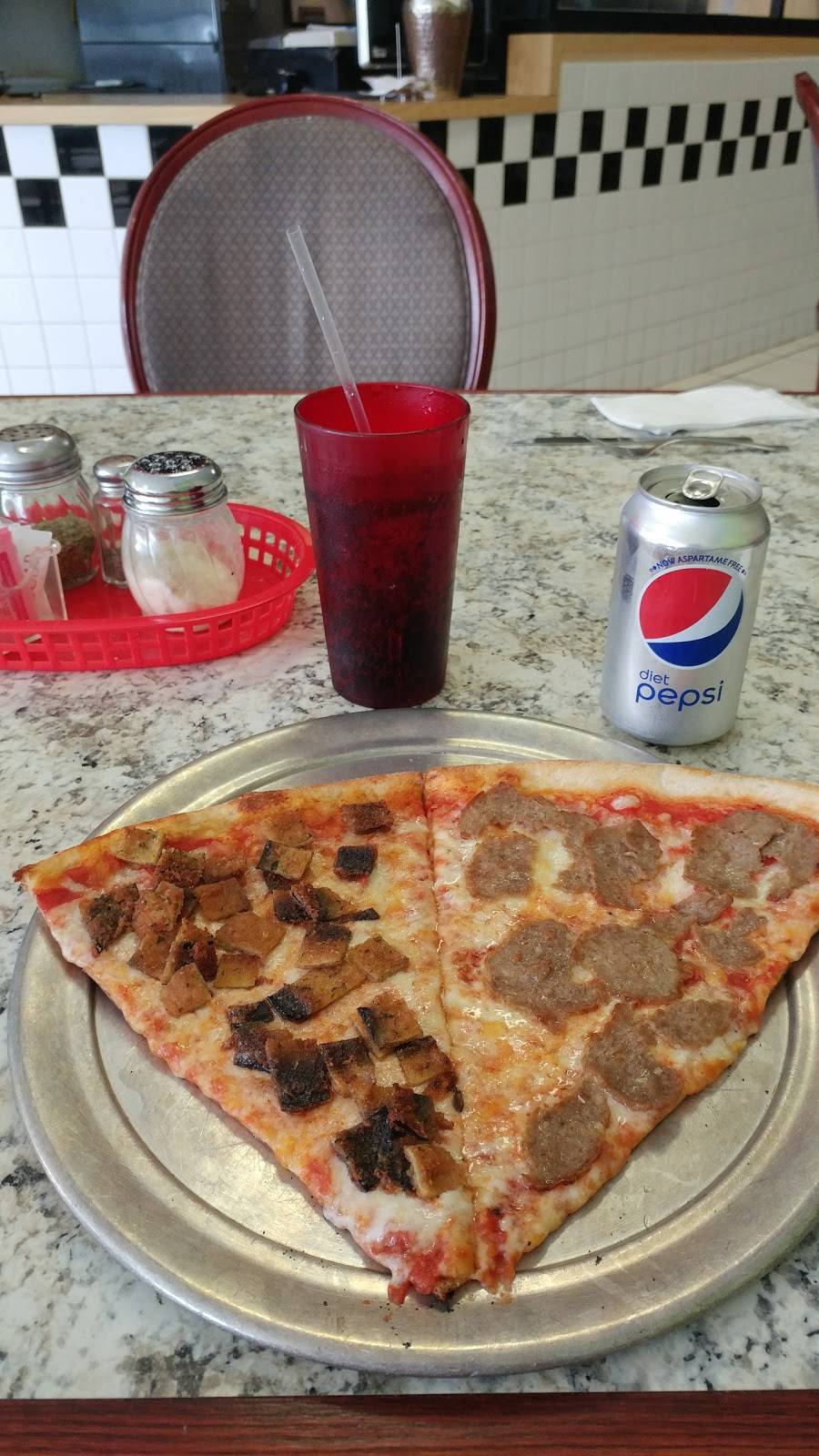 Delizia Pizza | restaurant | 1677 Forum Pl, West Palm Beach, FL 33401, USA | 5614715044 OR +1 561-471-5044