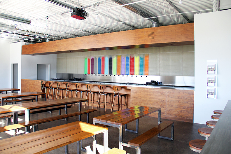 Wild Mind Artisan Ales | restaurant | 6031 Pillsbury Ave, Minneapolis, MN 55419, USA | 6122861777 OR +1 612-286-1777