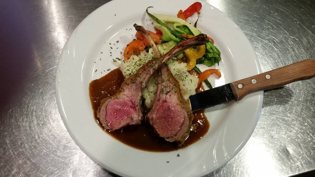 Alfredos Ristorante | restaurant | 1 Church St, Keswick, ON L4P 3E9, Canada | 9054763030 OR +1 905-476-3030