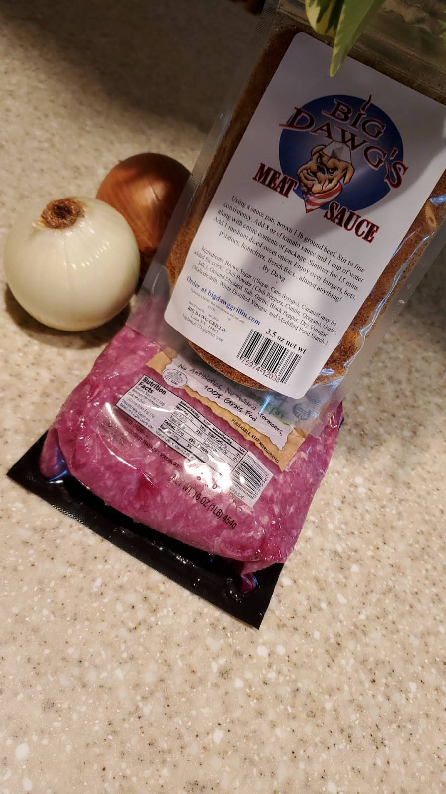 Big Dawgs Grillin & Catering | restaurant | 7563 E Main St, Lima, NY 14485, USA | 5853036952 OR +1 585-303-6952