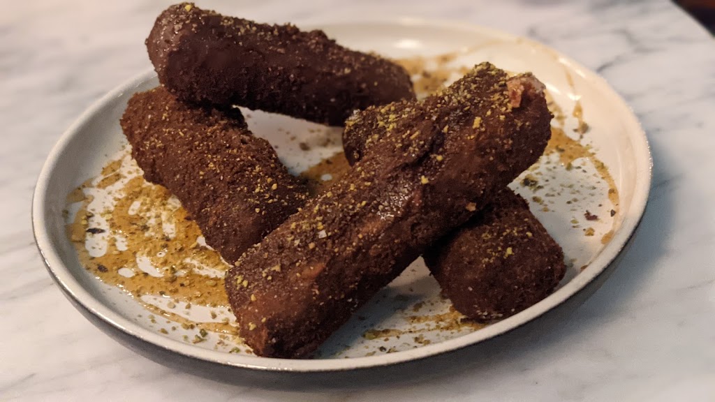 Scotch Lodge | restaurant | 215 SE 9th Ave #102, Portland, OR 97214, USA | 5032082039 OR +1 503-208-2039