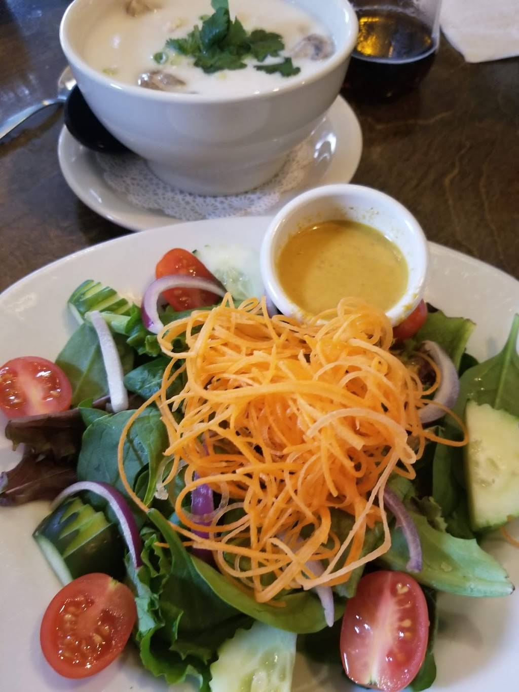 Monsoon Siam | restaurant | 113 E Market St, Charlottesville, VA 22902, USA | 4349711515 OR +1 434-971-1515