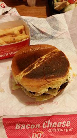 Dairy Queen Store | restaurant | 4418 Callaghan Rd, San Antonio, TX 78228, USA | 2104358820 OR +1 210-435-8820