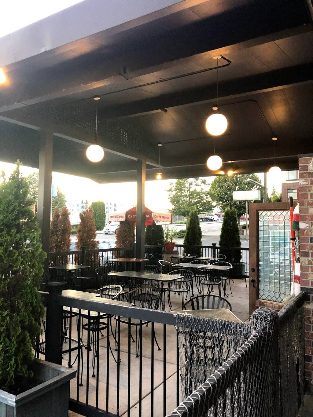 via Marina Wood Fired Pizza & Italian Cafe | restaurant | 22636 Marine View Dr S, Des Moines, WA 98198, USA | 2065922659 OR +1 206-592-2659