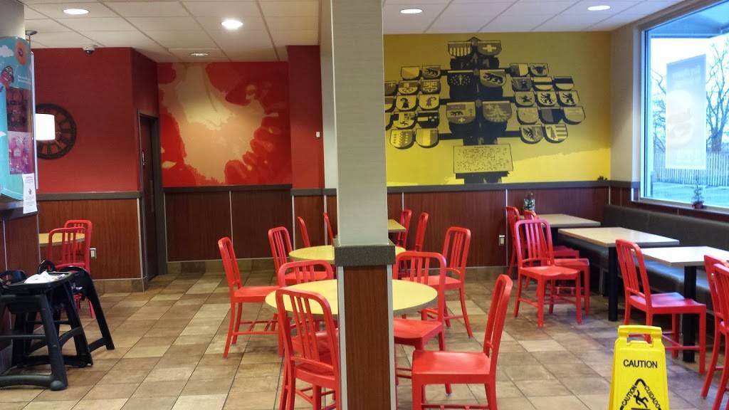 McDonalds | cafe | 776 US-27, Berne, IN 46711, USA | 2605892327 OR +1 260-589-2327