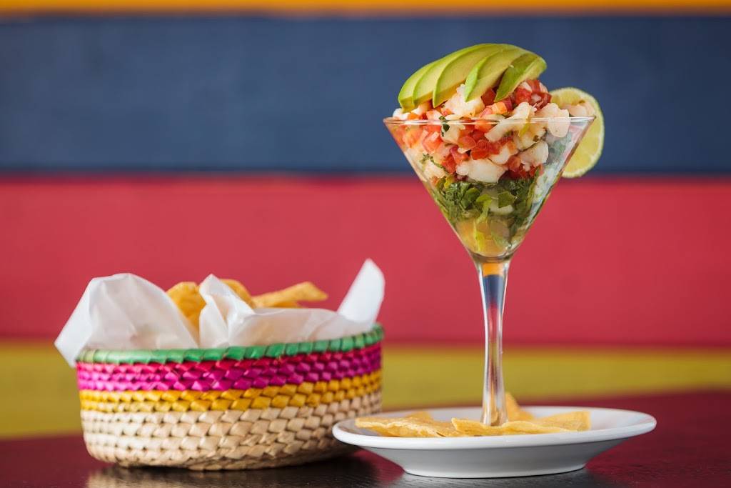 Mias Cantina | restaurant | 143 W Prospect Ave, Mt Prospect, IL 60056, USA | 2247642433 OR +1 224-764-2433