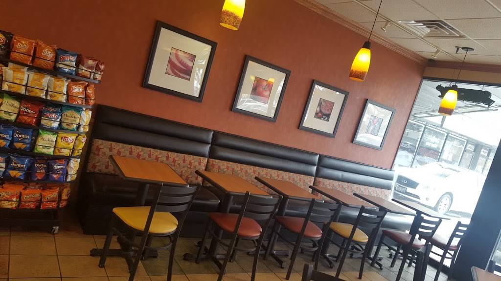 Subway Restaurants | restaurant | 9237 Waukegan Rd, Morton Grove, IL 60053, USA | 2242518523 OR +1 224-251-8523