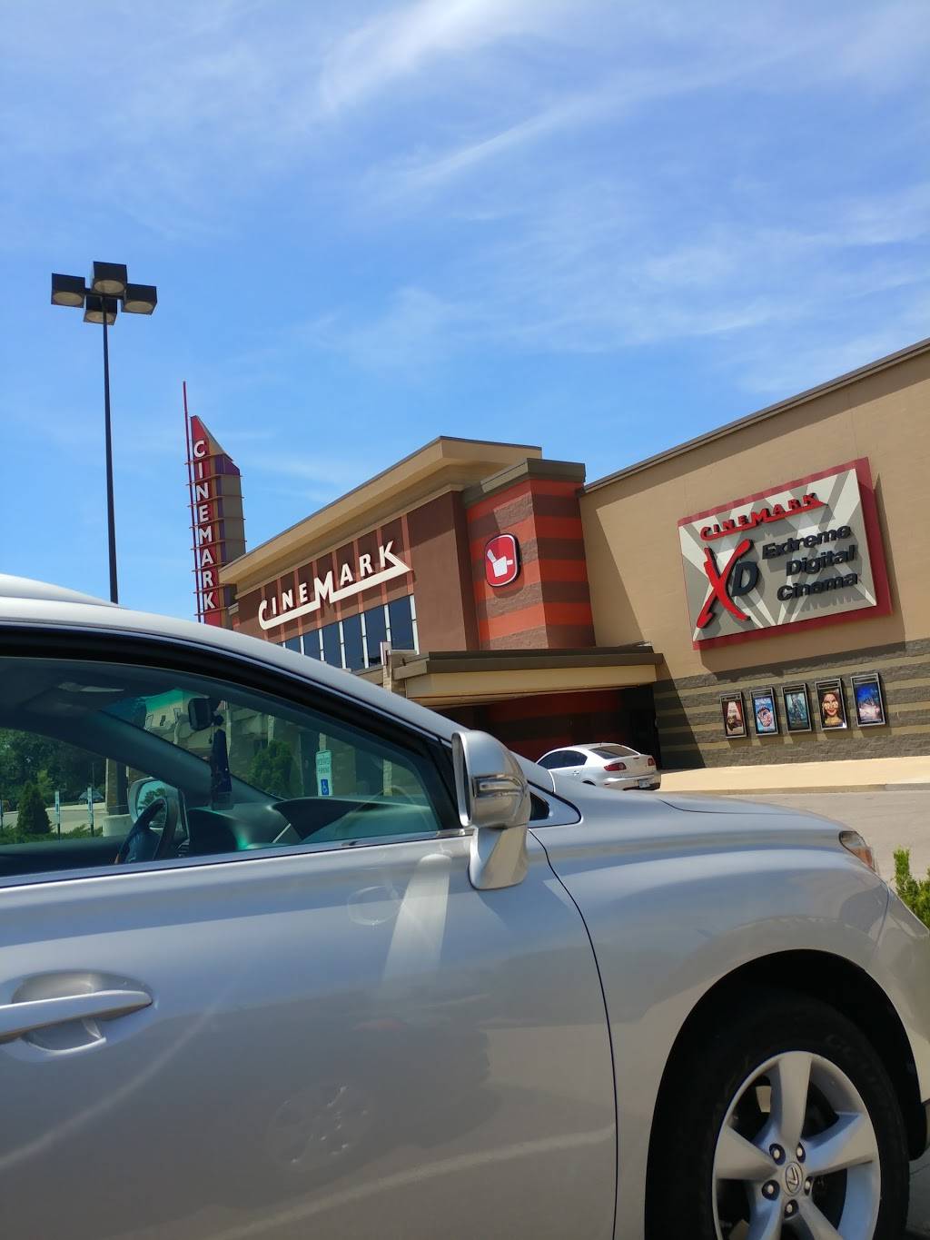 Cinemark Oakley Station and XD | meal takeaway | 3025 Disney St, Cincinnati, OH 45209, USA | 5133512381 OR +1 513-351-2381