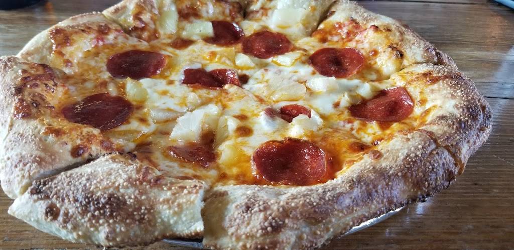 WAREHOUSE | restaurant | 108 S Austin St, Seguin, TX 78155, USA | 8304334666 OR +1 830-433-4666