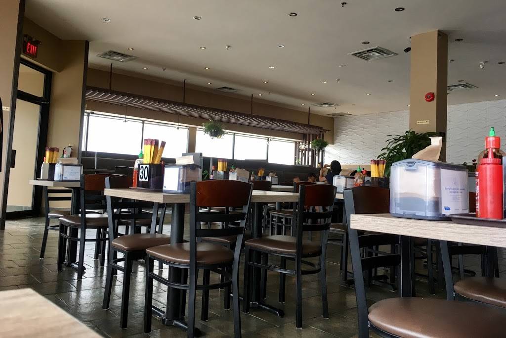 Viet House | restaurant | 3200 Dufferin St, North York, ON M6A 3B2, Canada | 6473469333 OR +1 647-346-9333