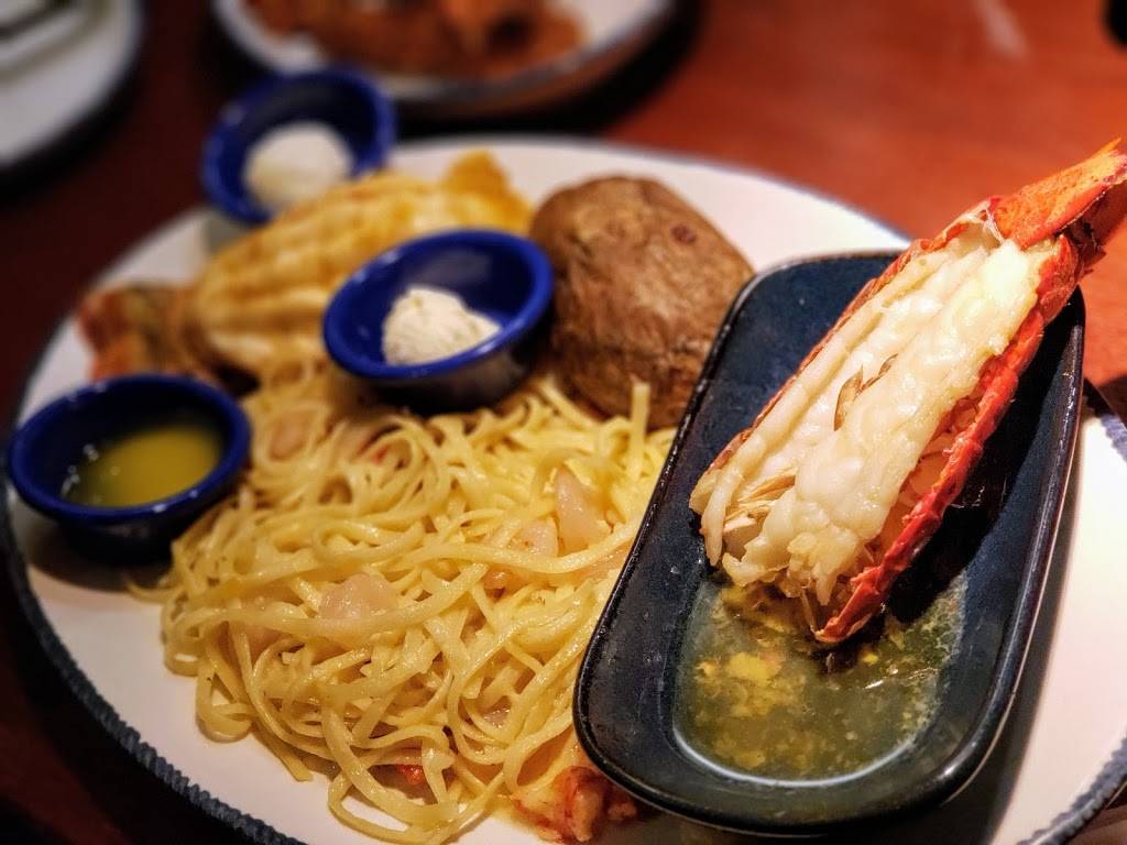 Red Lobster | restaurant | 211 Route 17 S, Paramus, NJ 07652, USA | 2019677838 OR +1 201-967-7838