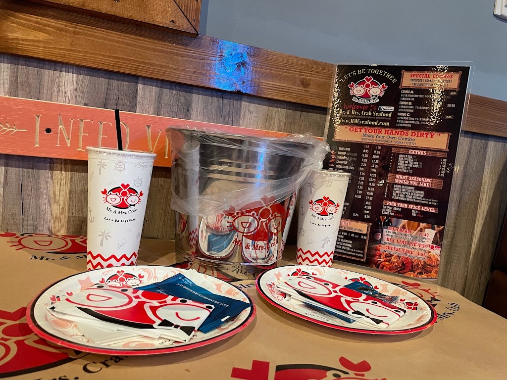 Mr. & Mrs. Crab Juicy Seafood & Bar | restaurant | 11432 W State Rd 84, Davie, FL 33325, USA | 9545415598 OR +1 954-541-5598