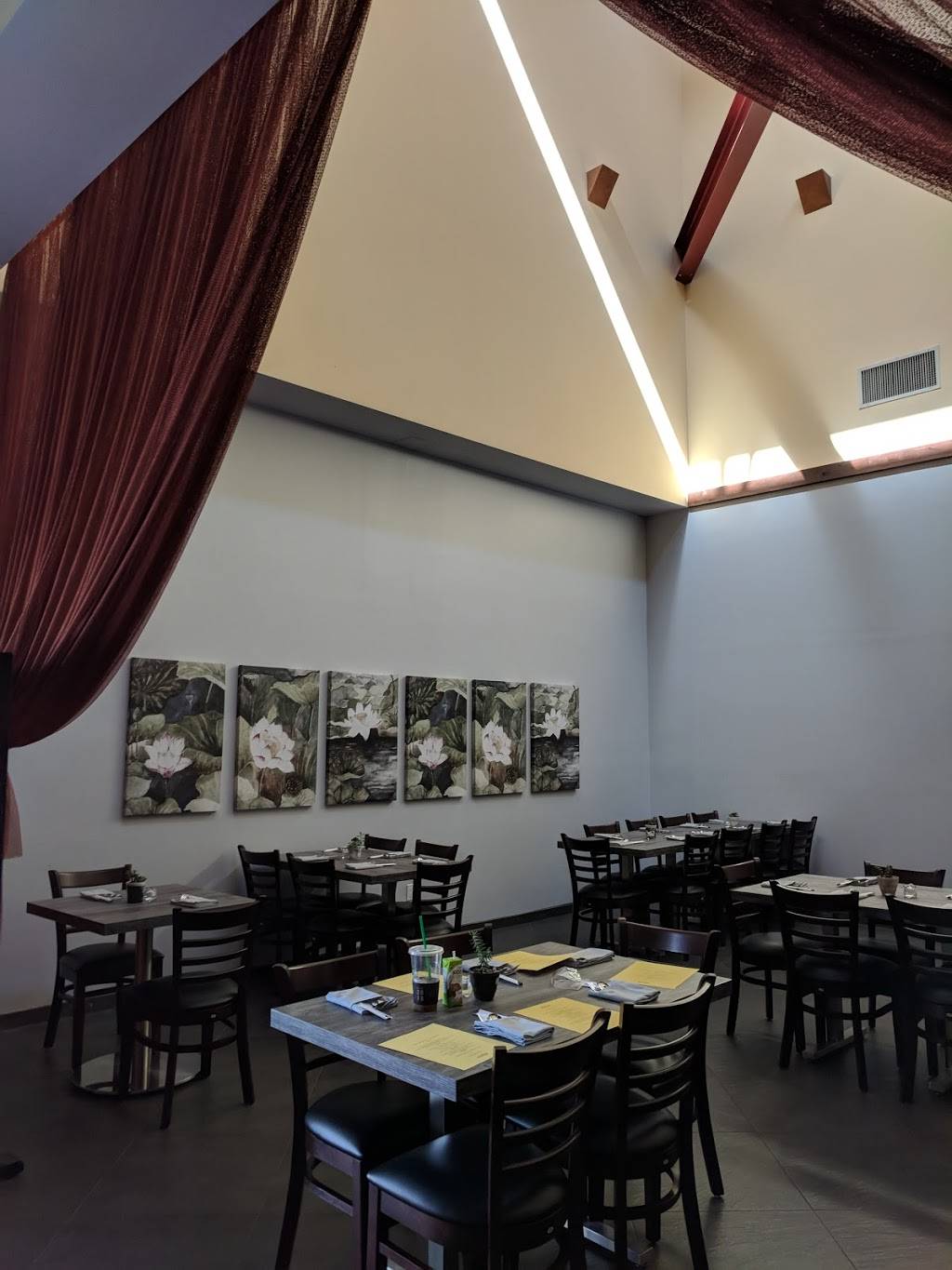 Beyond The Baguette | restaurant | 3751 S Harbor Blvd suite c, Santa Ana, CA 92704, USA | 7145492899 OR +1 714-549-2899